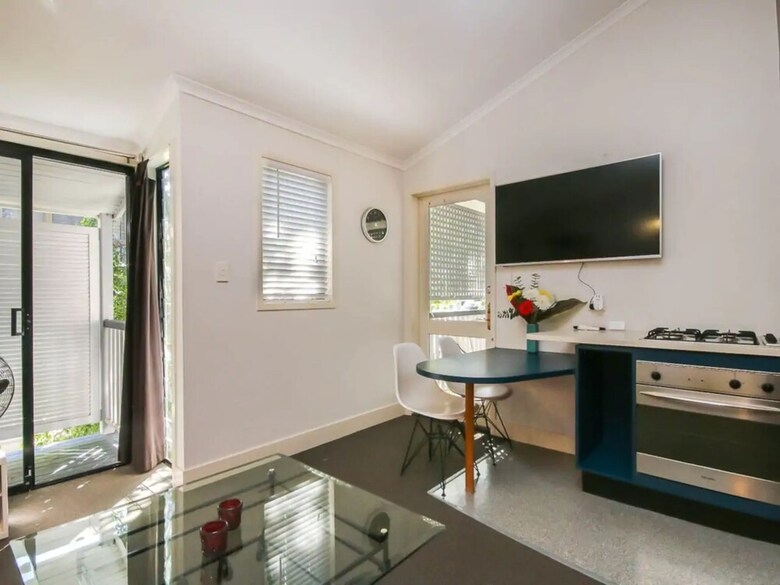 Apartamentos Comfortable Studio Near New Farm Park