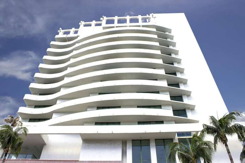 Newly Renovated Condo With Private Balcony  Ocean Views