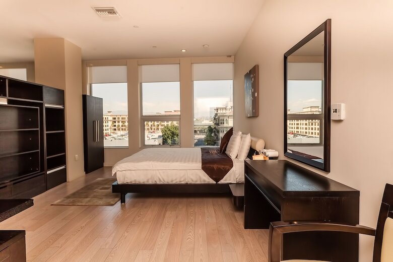 Residencia Tenten Wilshire - Official