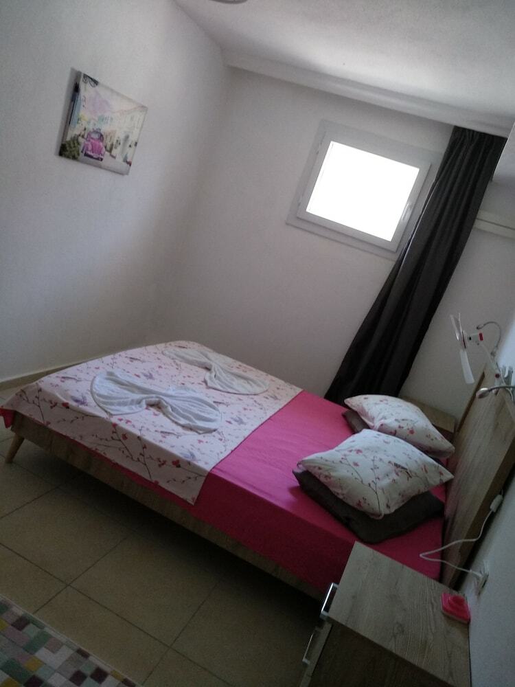 Paddys Apartments
