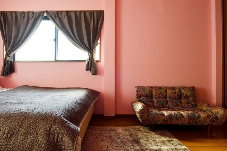 Private House St8