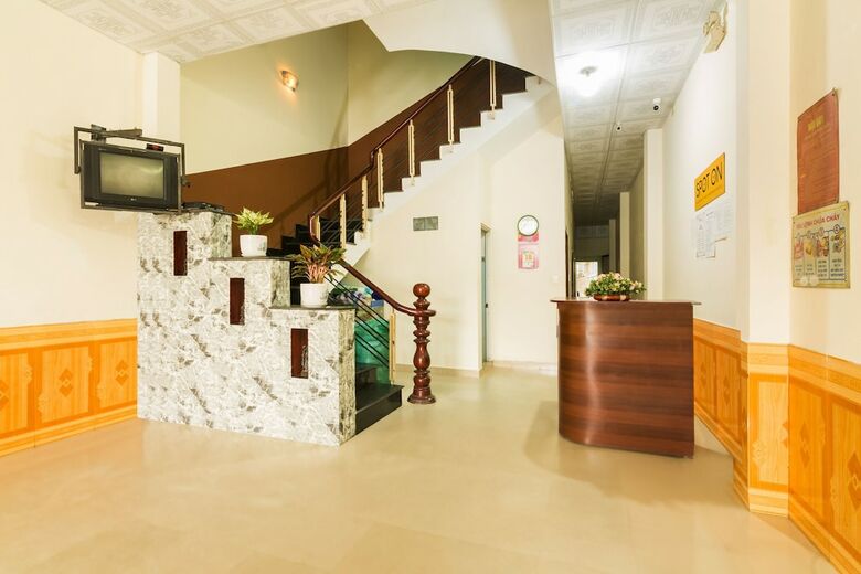 Hotel Oyo 677 Ngoc Ly Motel