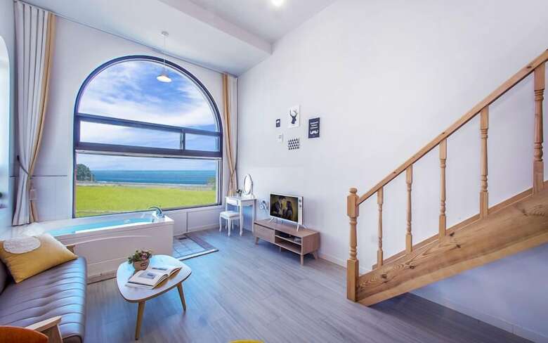 Attirance Pool Villa Pension