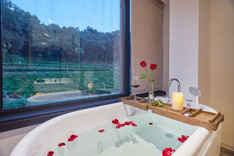 Wuhua Xingxiang Shanfang Hotel