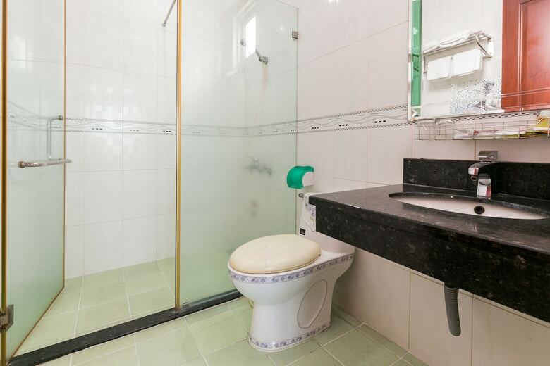 Hotel Oyo 660 An Thien Resort