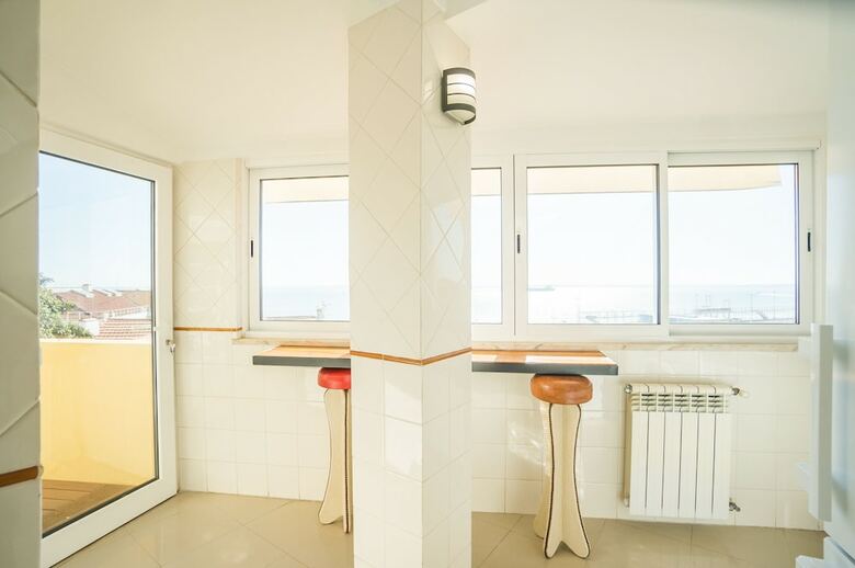 Panoramic Tagus River Terrace Apartment In Alfama
