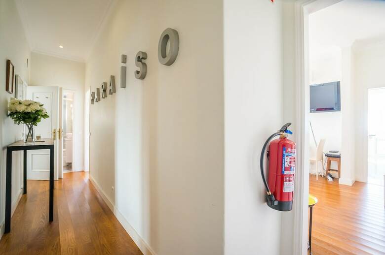 Panoramic Tagus River Terrace Apartment In Alfama