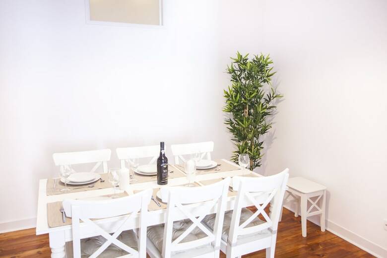 Central & Cosy Apartment