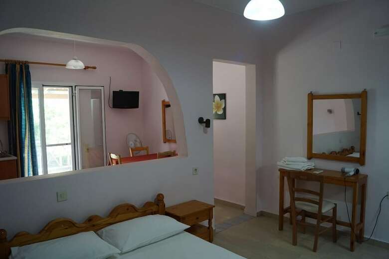 Hotel Jason Rooms & Studios