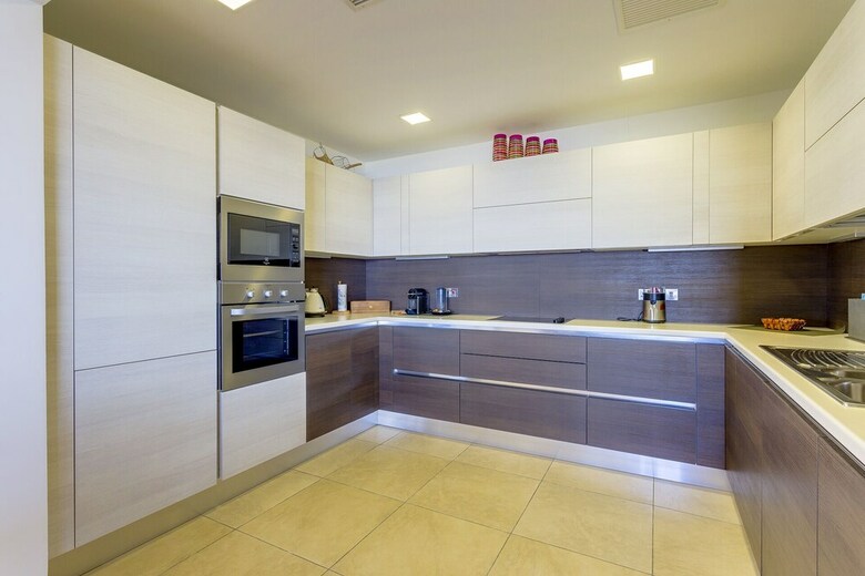 Apartamentos Luxury Seafront Oasis In Central Sliema W/ Pool