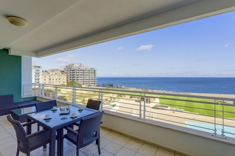 Apartamentos Luxury Seafront Oasis In Central Sliema W/ Pool