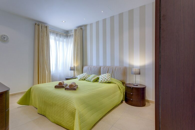 Apartamentos Luxury Seafront Oasis In Central Sliema W/ Pool