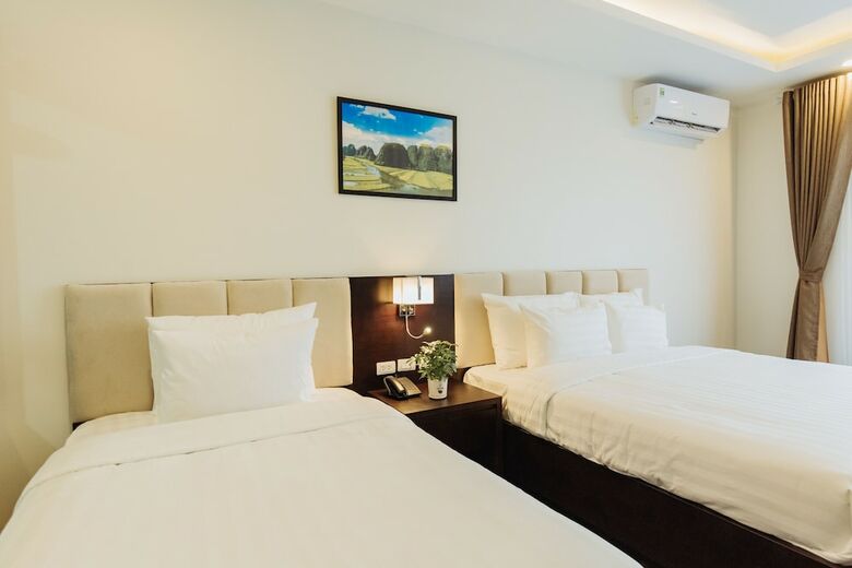 Paragon Noi Bai Hotel And Pool