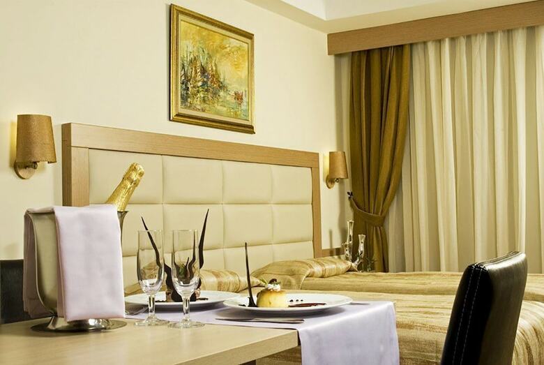 Hotel Palmet Beach Resort
