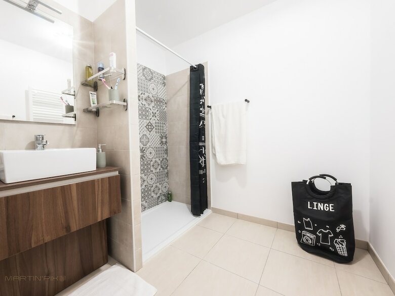 Apartamento T2 Moderne Et Actif