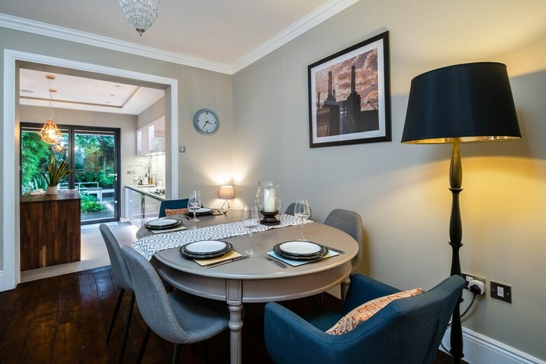 Majestic Modern Home Close To Waterloo�
