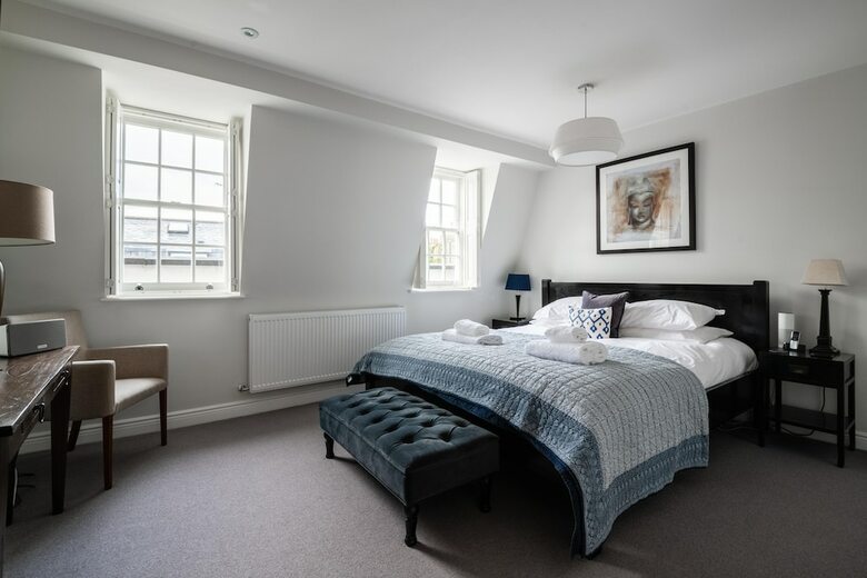 Majestic Modern Home Close To Waterloo�