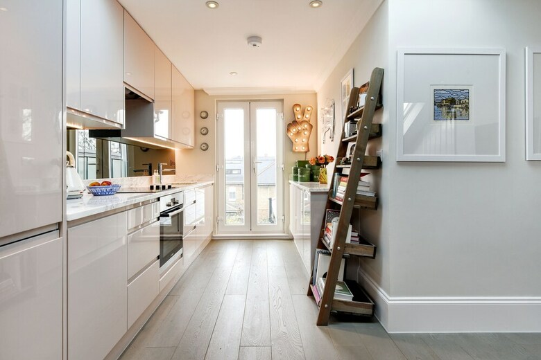 Stylish Family Home Close To Ealing Common