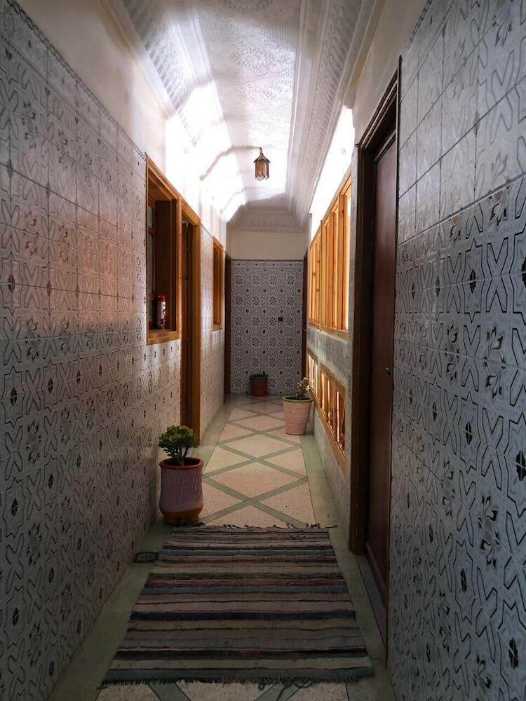 Hostal Nomad Surf House - Hostel