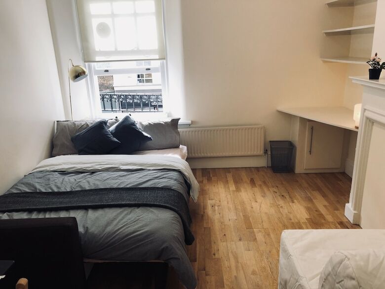 3 Bedroom Apartments Wells Street