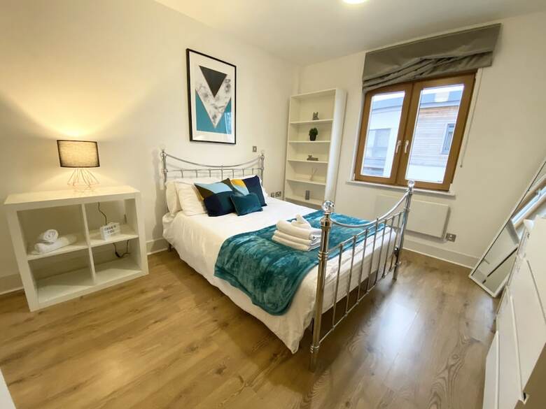 Tudors Esuites City Centre Apartment