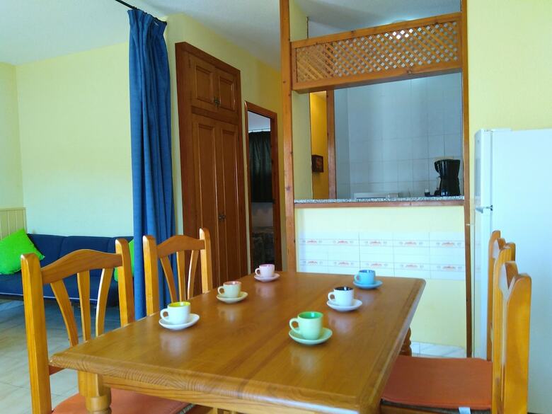 Apartamentos Ap Costas Pe�ismar II 2 Dormitorios