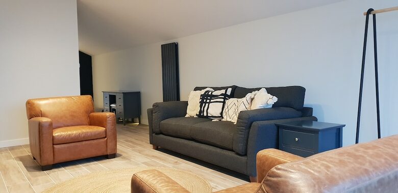 Apartamentos Stylish 3 Bed With Stunning Sea Views