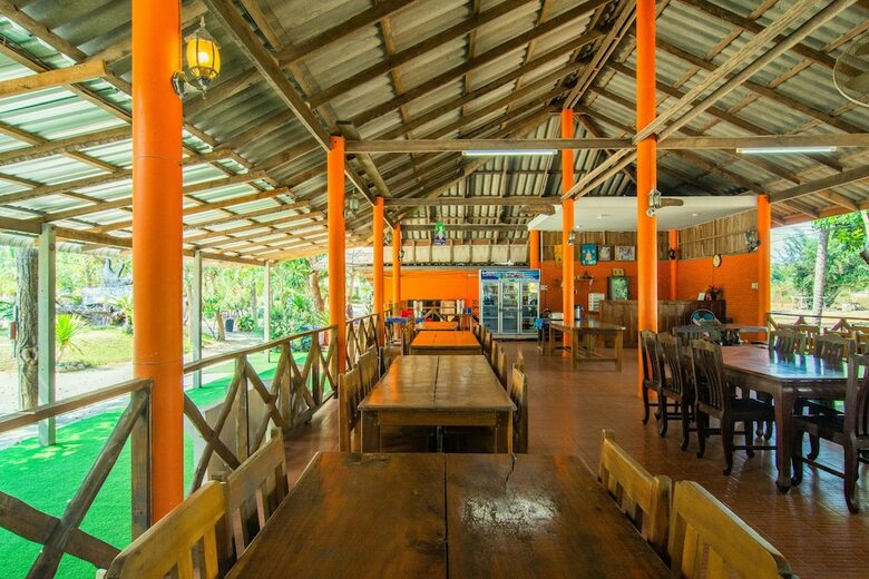 Hotel Oyo Garfield Resort Pranburi