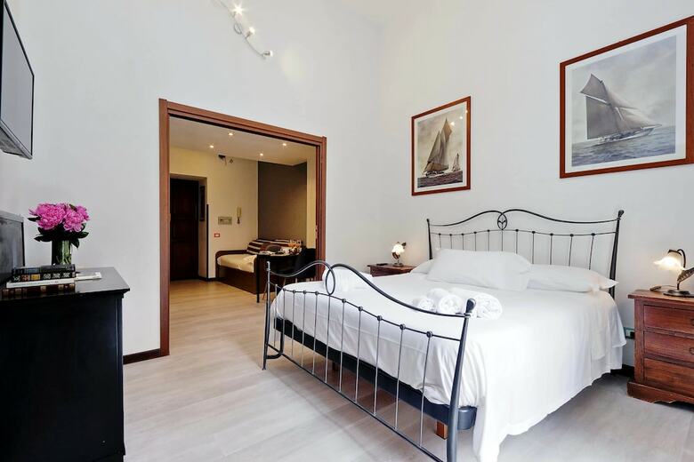 Cavour Square Apartment