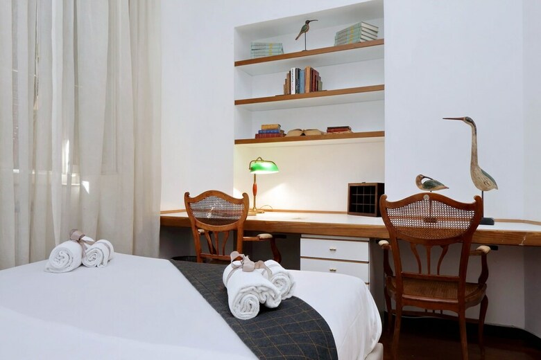 Three Bedrooms Spagna Apartment