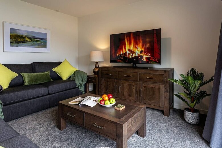 Central City Apartment Free Parking Great Views
