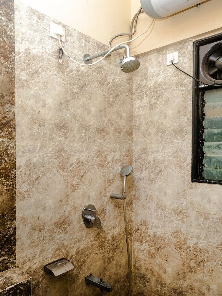 Hotel Tuliipstays - Vikhroli Mayfair Hillcrest