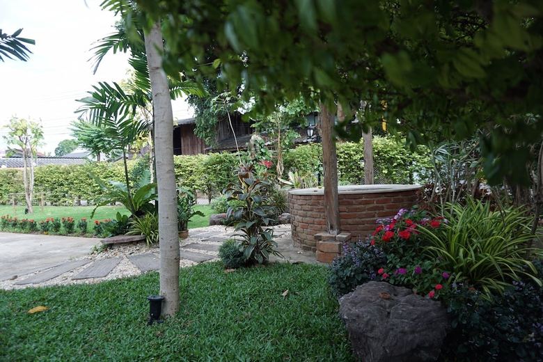 Hotel Tha Ma-o Bouteak Homestay