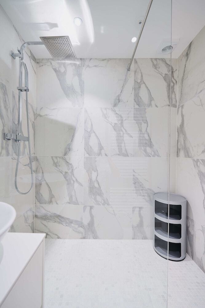 Luxury House 124