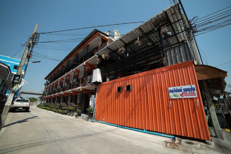 Hostal Oyo 560 Chang Hostel? Suvarnabhumi