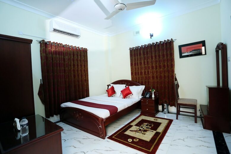 Hotel Novem Inn & Holidays