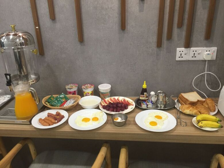 Hostal Hostel President