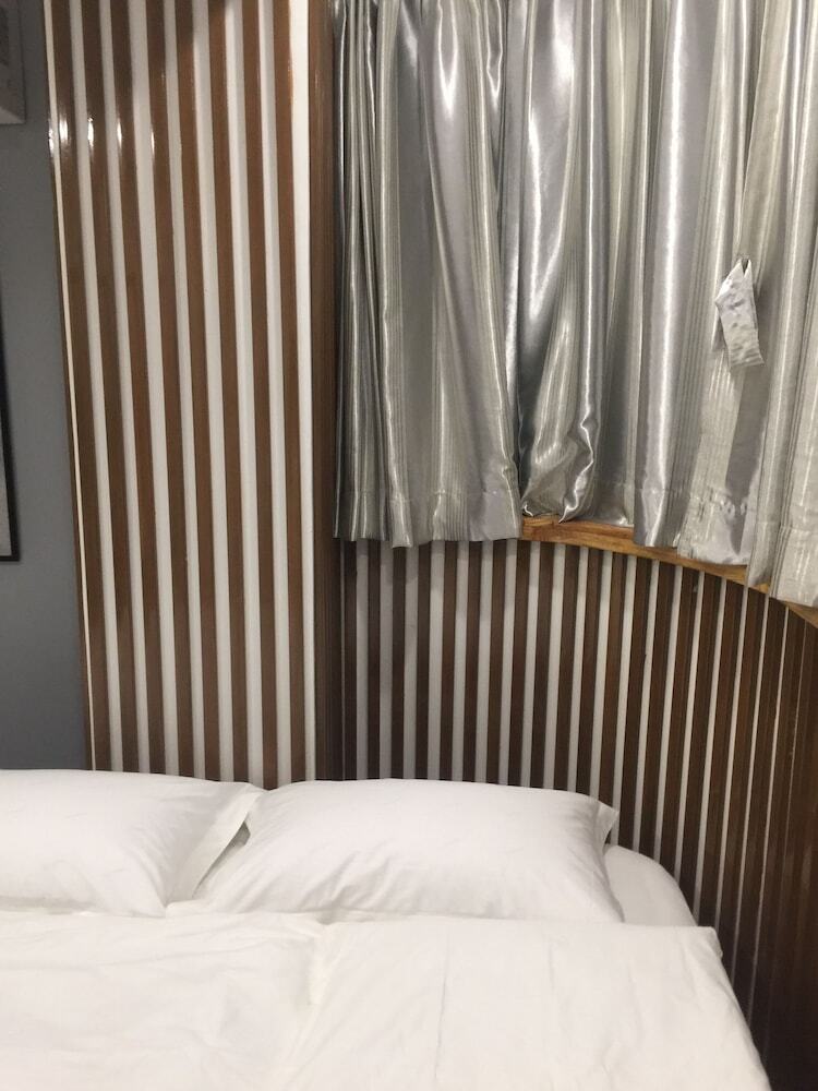 Hostal Hostel President