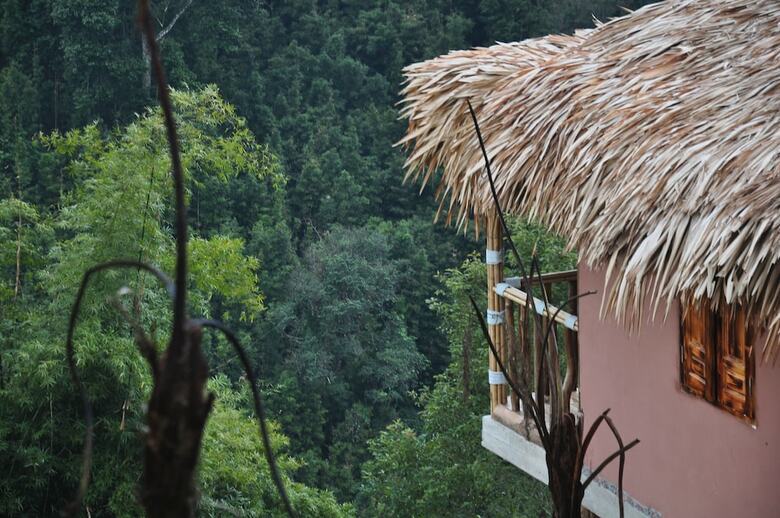 Hotel Chapa Farmstay - Mountain Retreat