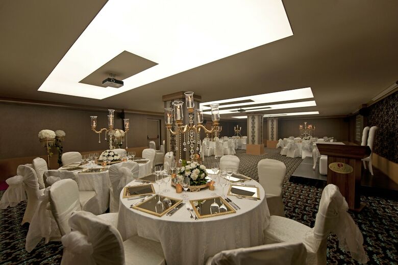 Hotel Ramada By Wyndham Istanbul Asia