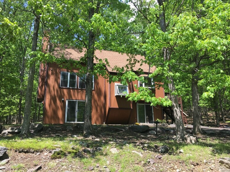 Beautiful Lakeside House Near Camelback