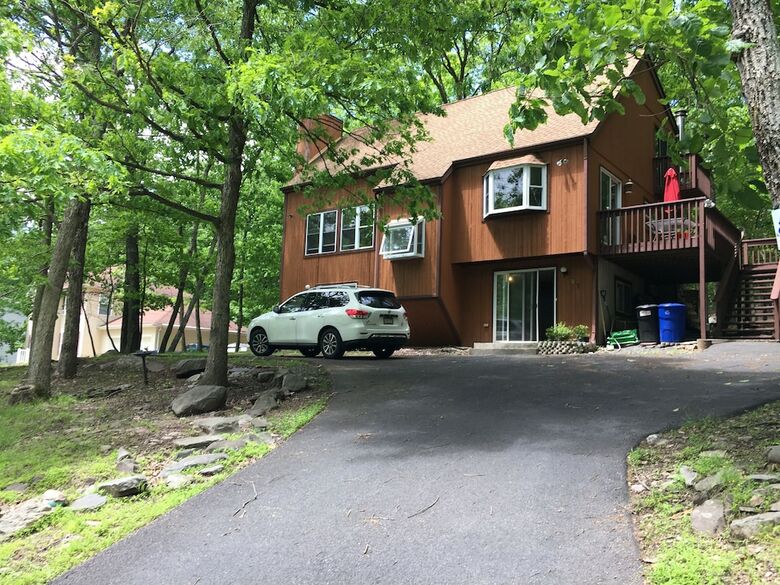 Beautiful Lakeside House Near Camelback