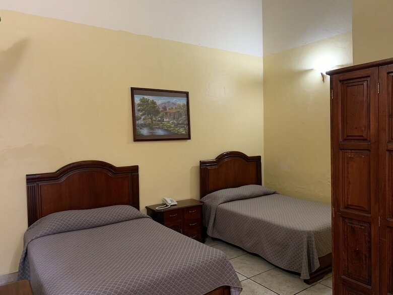 Hotel Real De Cortes