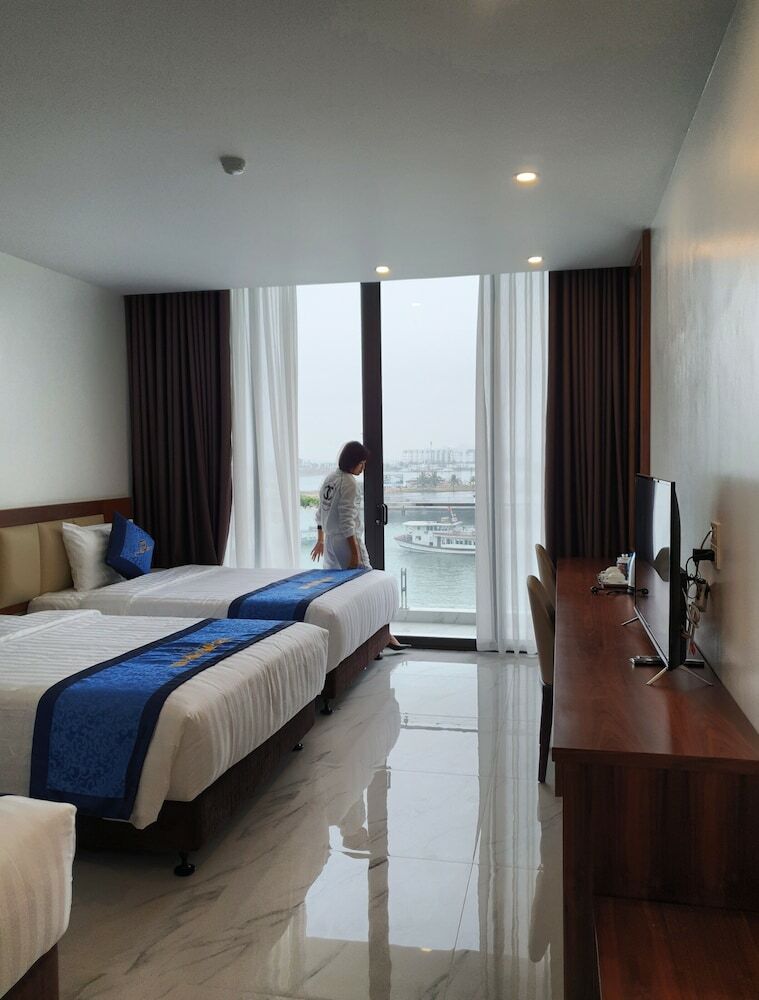 Ha Long Land Hotel