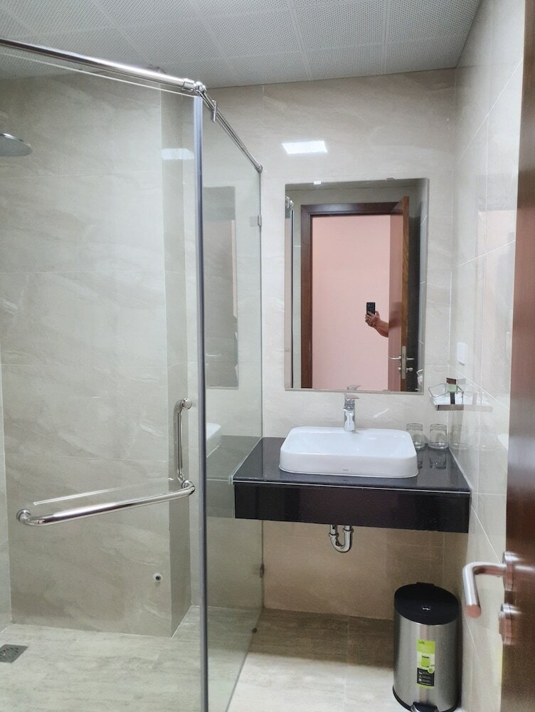 Ha Long Land Hotel