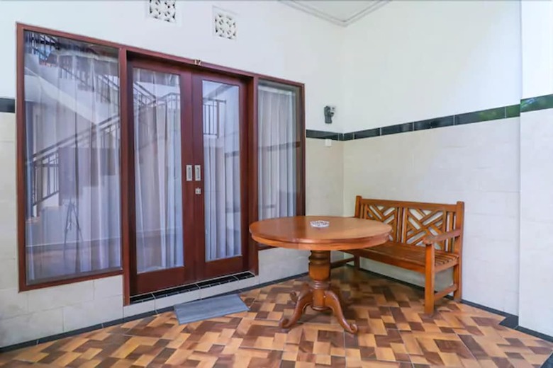 Hotel Oyo 2143 Leluhur Bali Apartment