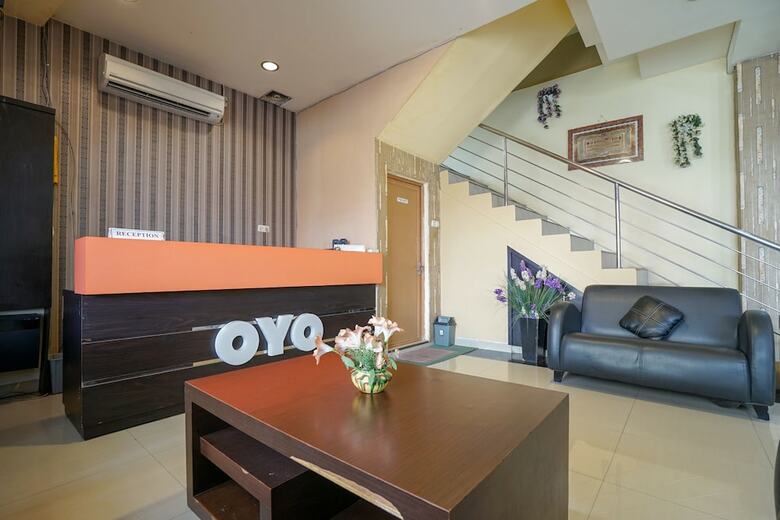 Hostal Oyo 2255 Hotel Triantama Syariah