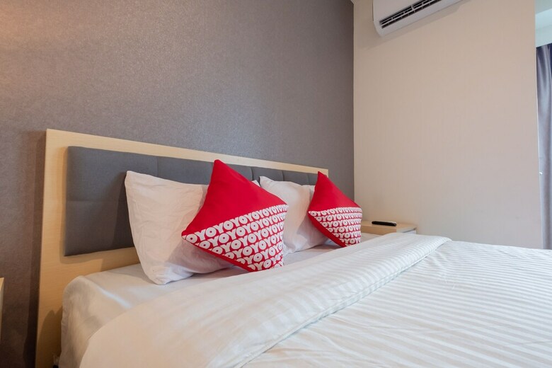 Hostal Oyo 2245 Apartment Grand Kamala Lagoon