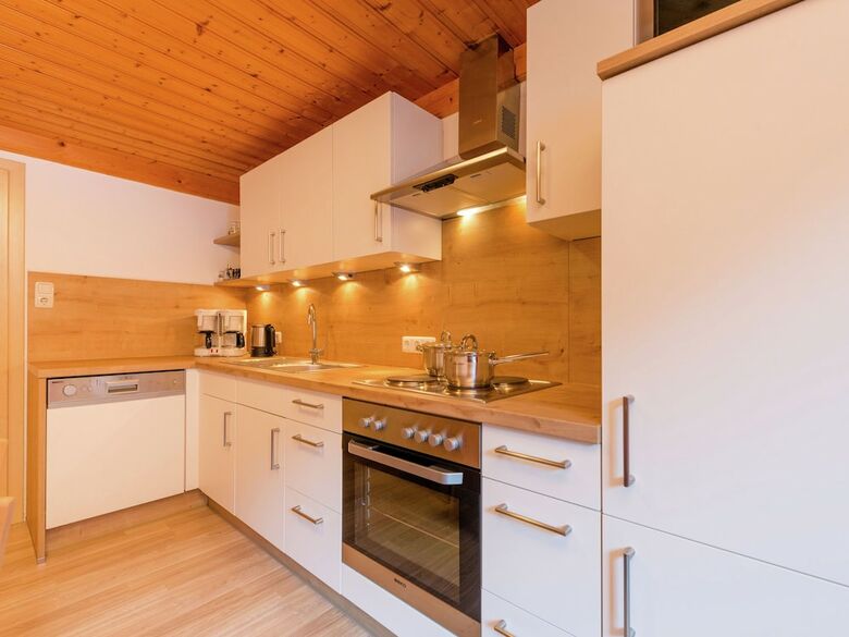 Comfortable Apartment In K�nigsleiten Near Forest