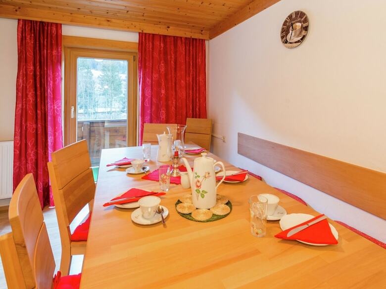 Comfortable Apartment In K�nigsleiten Near Forest
